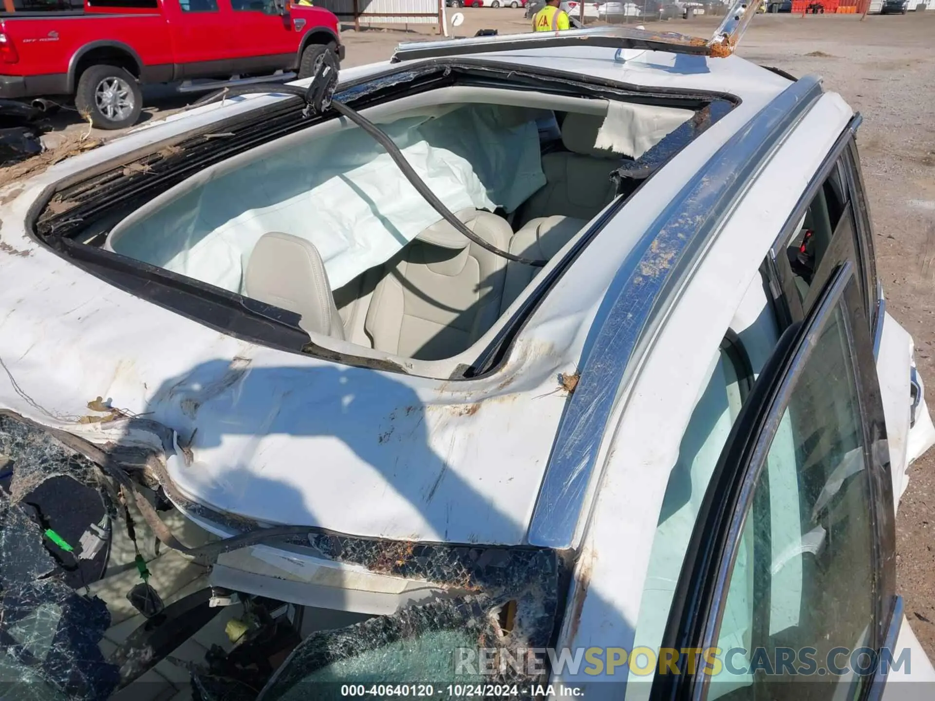 17 fotografías del automóvil dañado YV4A22PL3K1497663 VOLVO XC90 2019