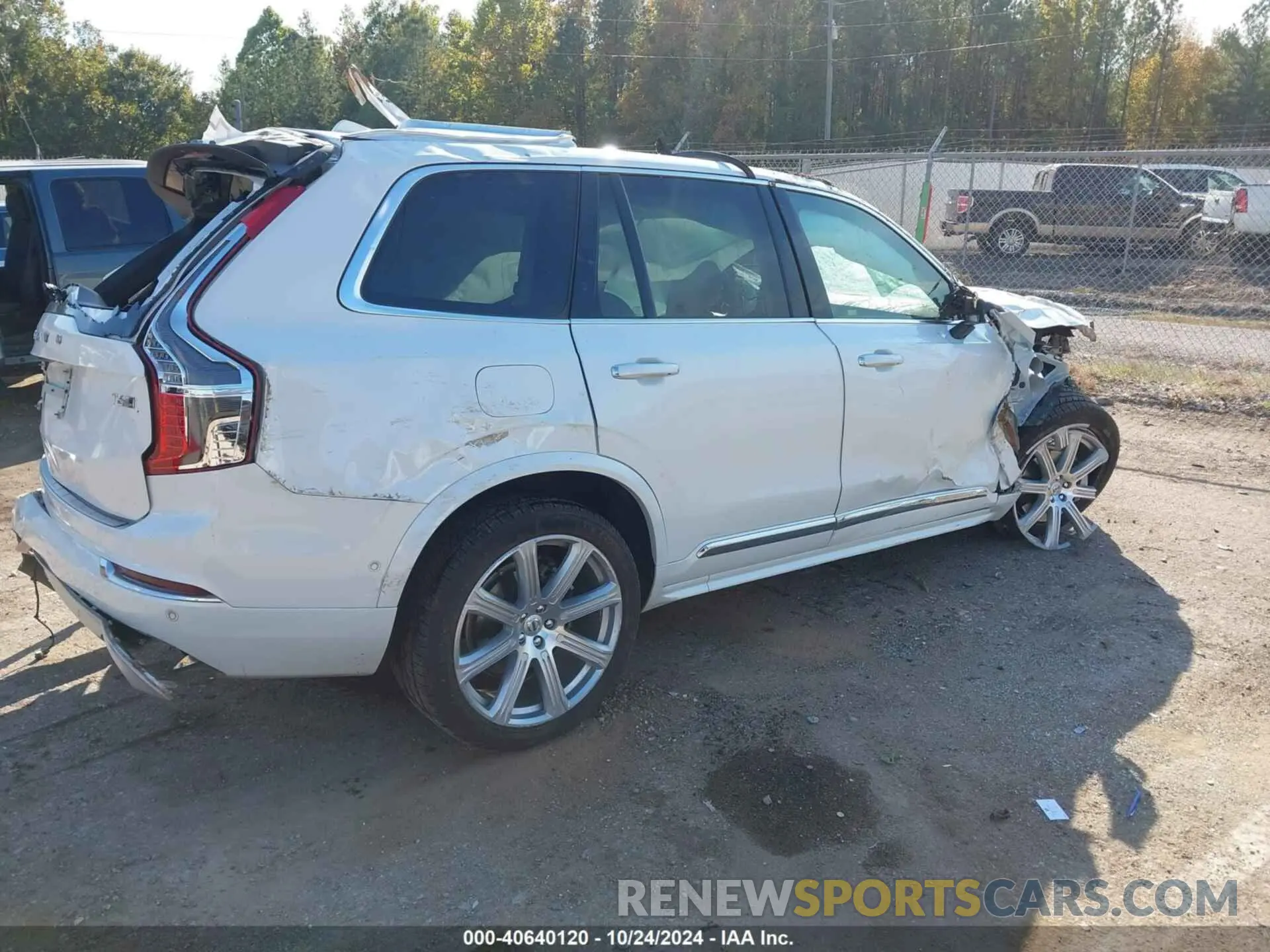 4 fotografías del automóvil dañado YV4A22PL3K1497663 VOLVO XC90 2019
