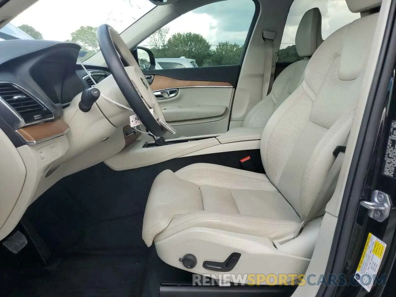 7 fotografías del automóvil dañado YV4A22PL3K1506121 VOLVO XC90 2019