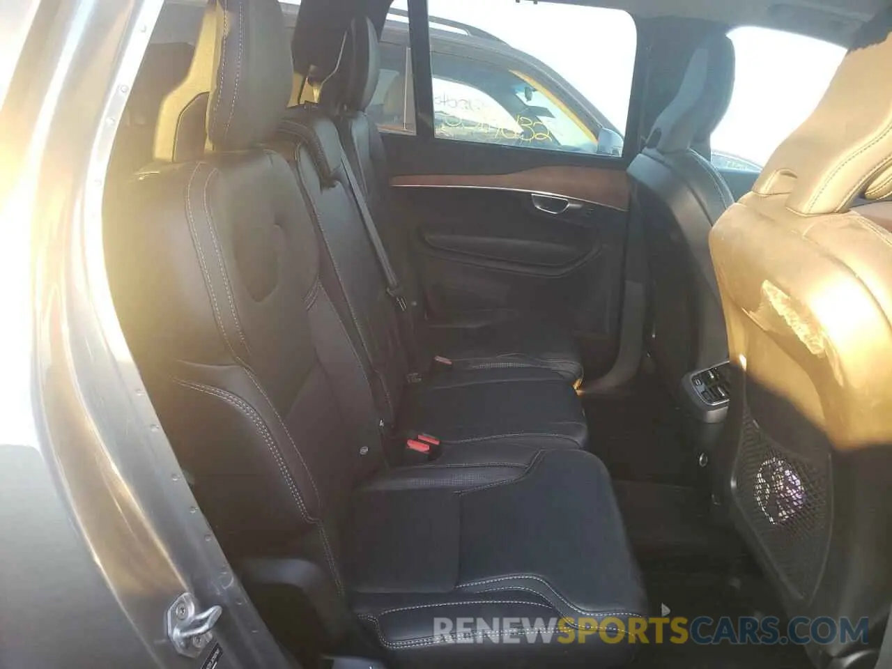 6 fotografías del automóvil dañado YV4A22PL3K1507561 VOLVO XC90 2019