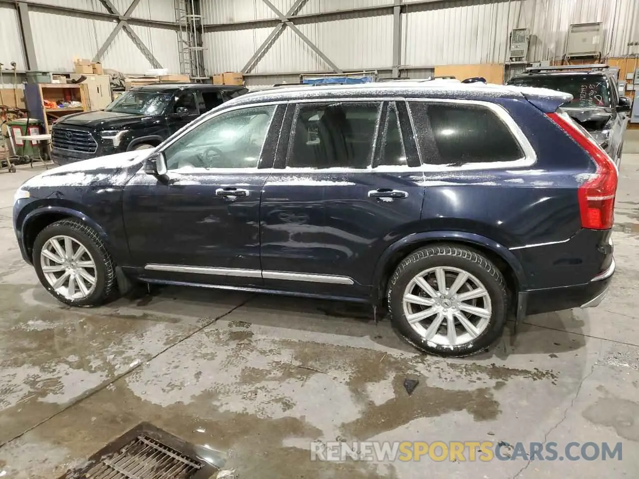 2 fotografías del automóvil dañado YV4A22PL8K1486688 VOLVO XC90 2019