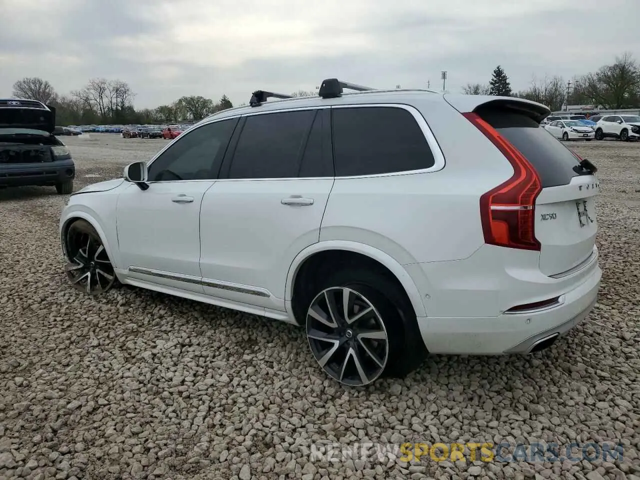 2 fotografías del automóvil dañado YV4A22PL9K1429741 VOLVO XC90 2019