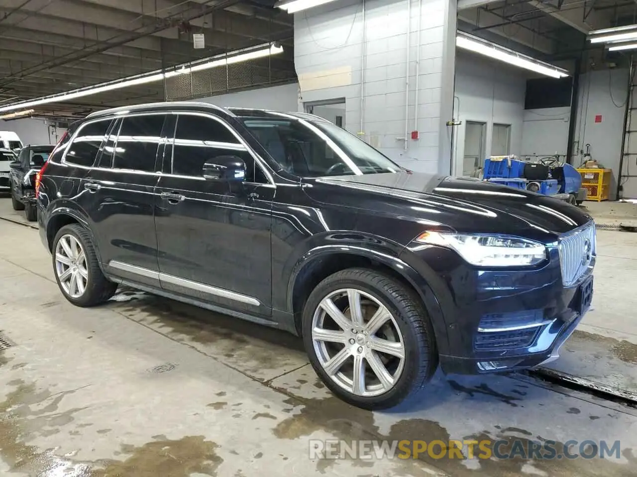 4 fotografías del automóvil dañado YV4A22PLXK1472632 VOLVO XC90 2019