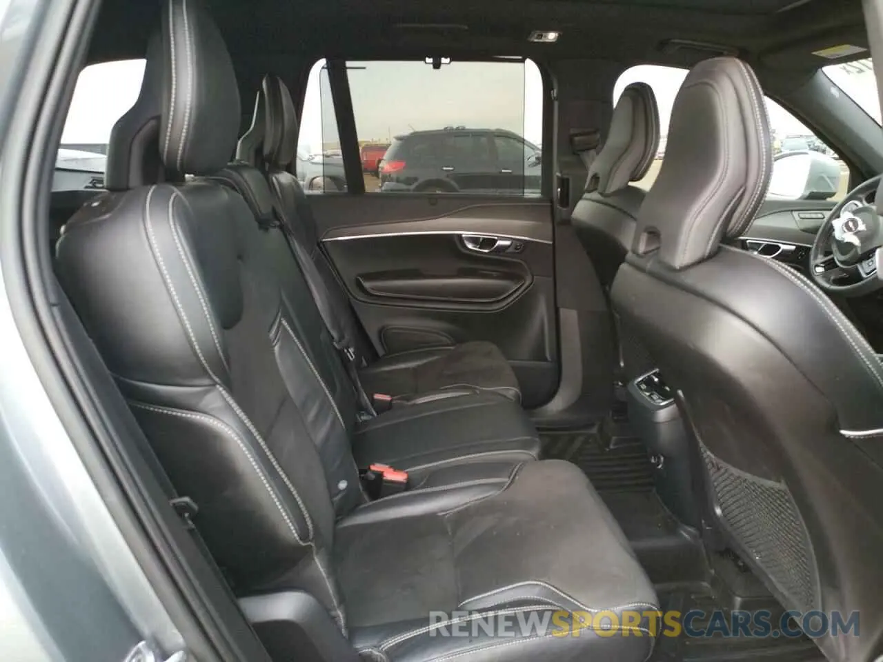 6 fotografías del automóvil dañado YV4A22PM0K1445674 VOLVO XC90 2019