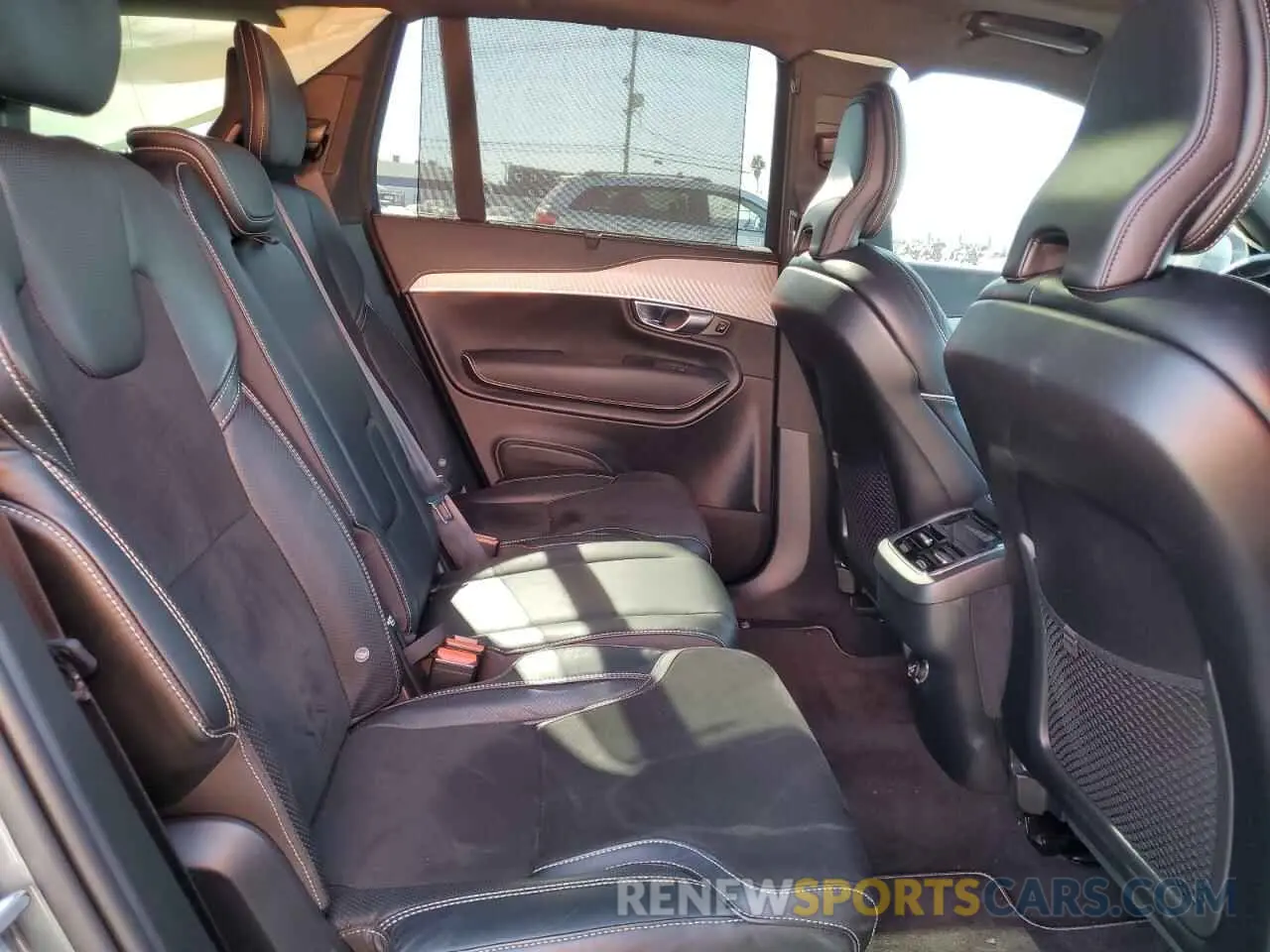 11 fotografías del automóvil dañado YV4A22PM2K1511982 VOLVO XC90 2019
