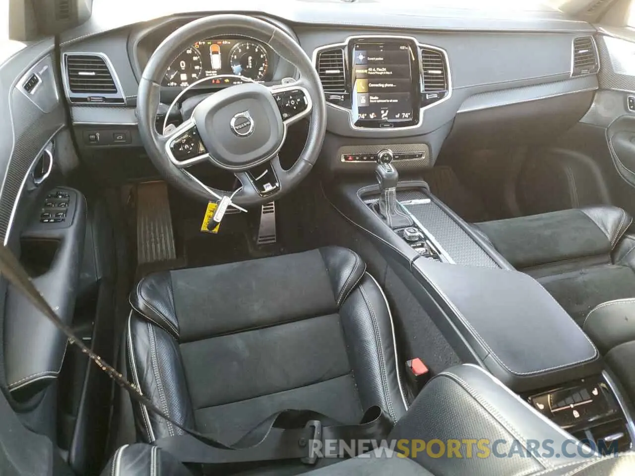 8 fotografías del automóvil dañado YV4A22PM7K1452511 VOLVO XC90 2019