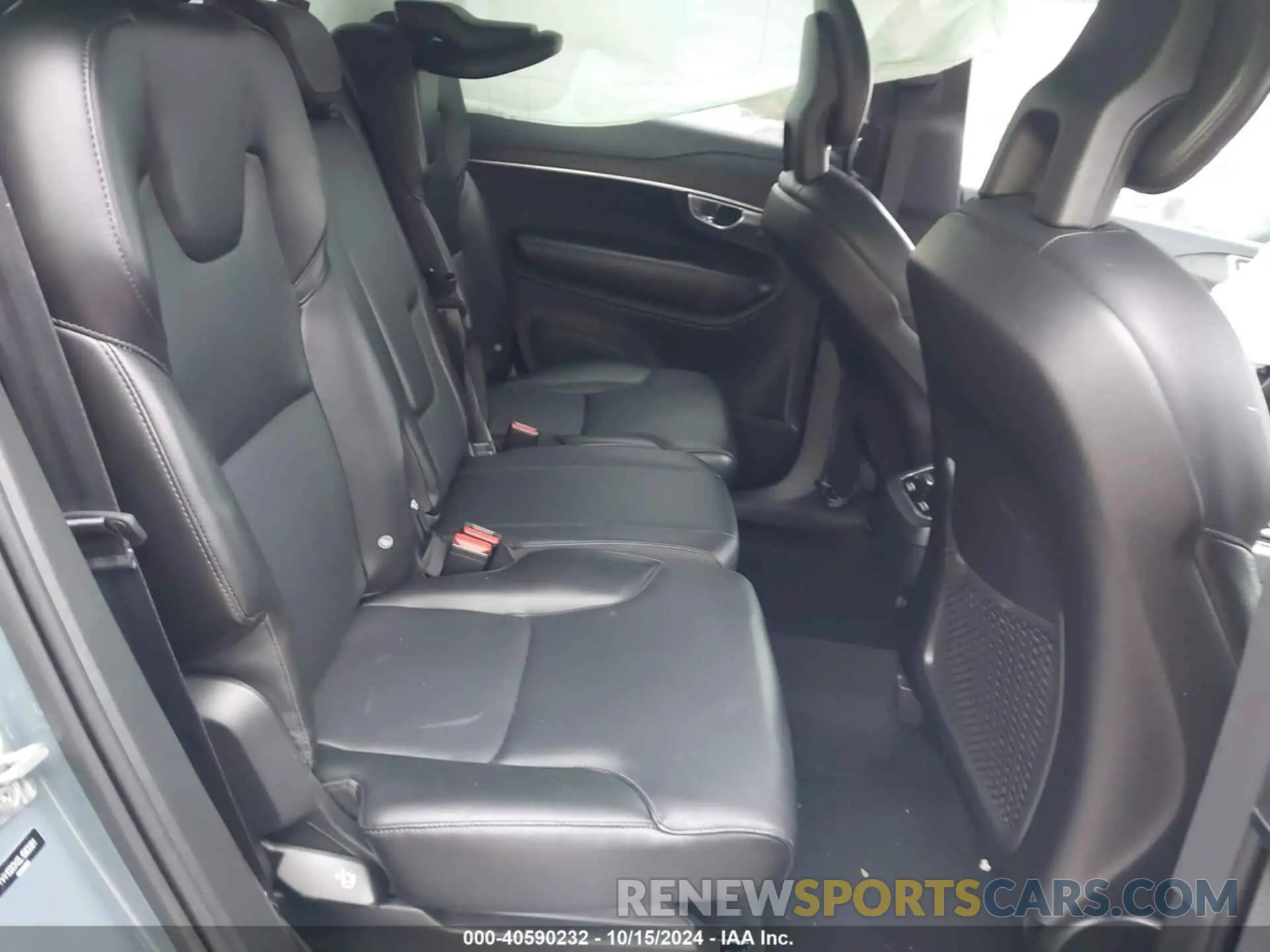 8 fotografías del automóvil dañado YV4102CK0L1583081 VOLVO XC90 2020