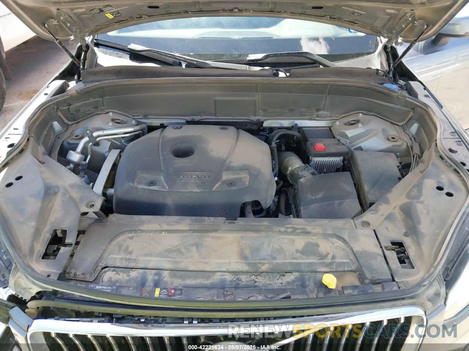 10 fotografías del automóvil dañado YV4102CK0L1601885 VOLVO XC90 2020