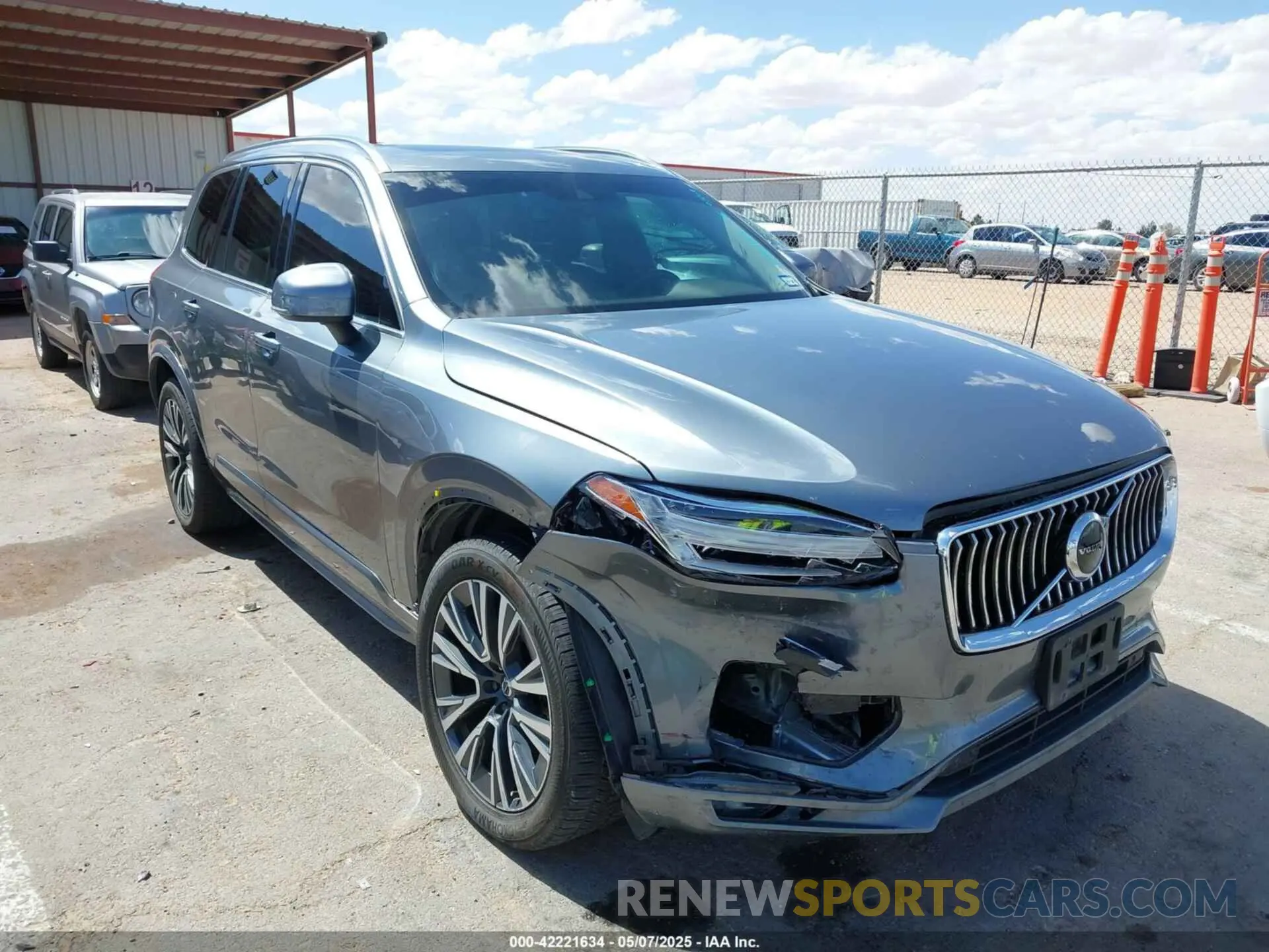 6 fotografías del automóvil dañado YV4102CK0L1601885 VOLVO XC90 2020