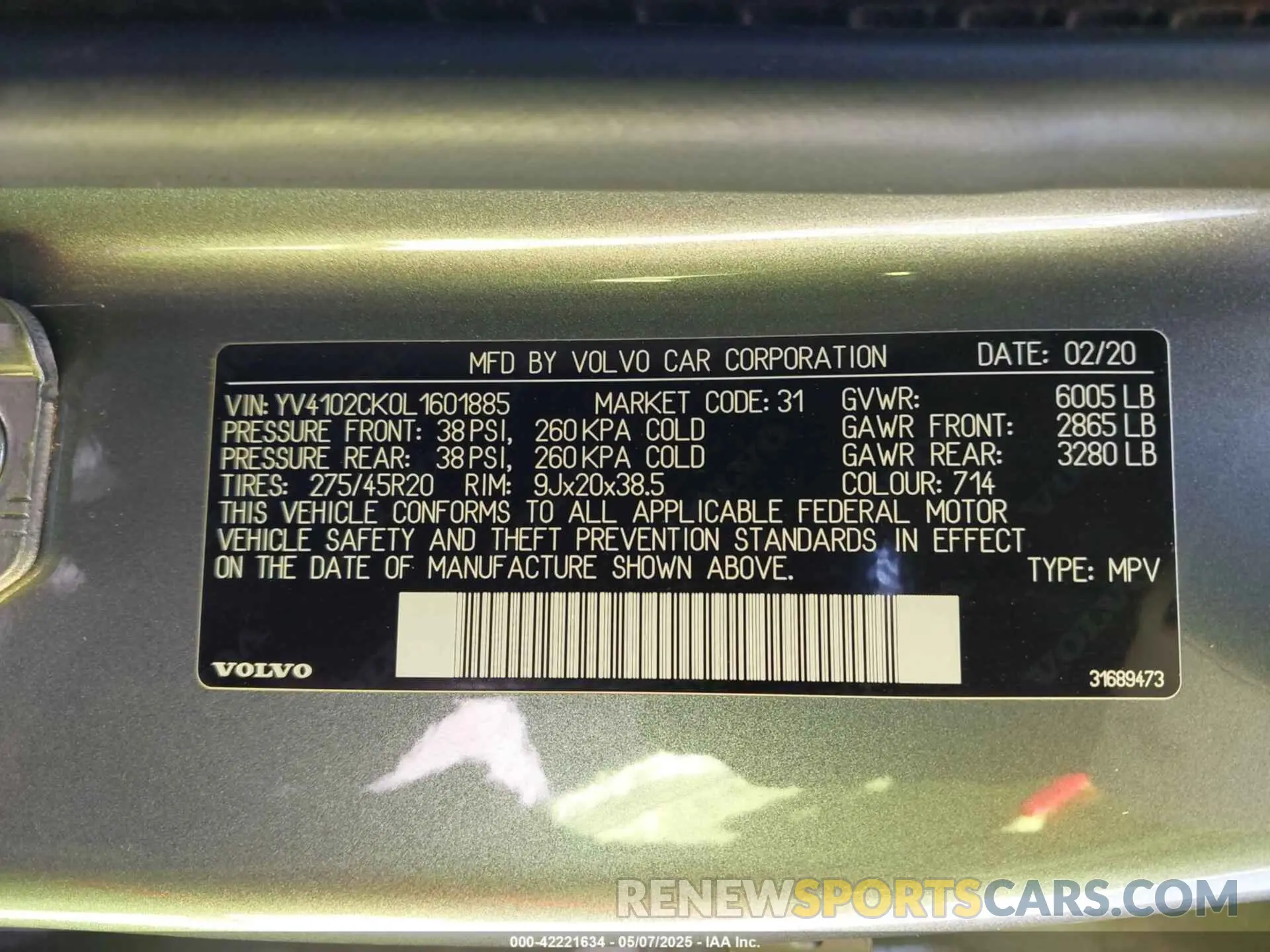 9 fotografías del automóvil dañado YV4102CK0L1601885 VOLVO XC90 2020