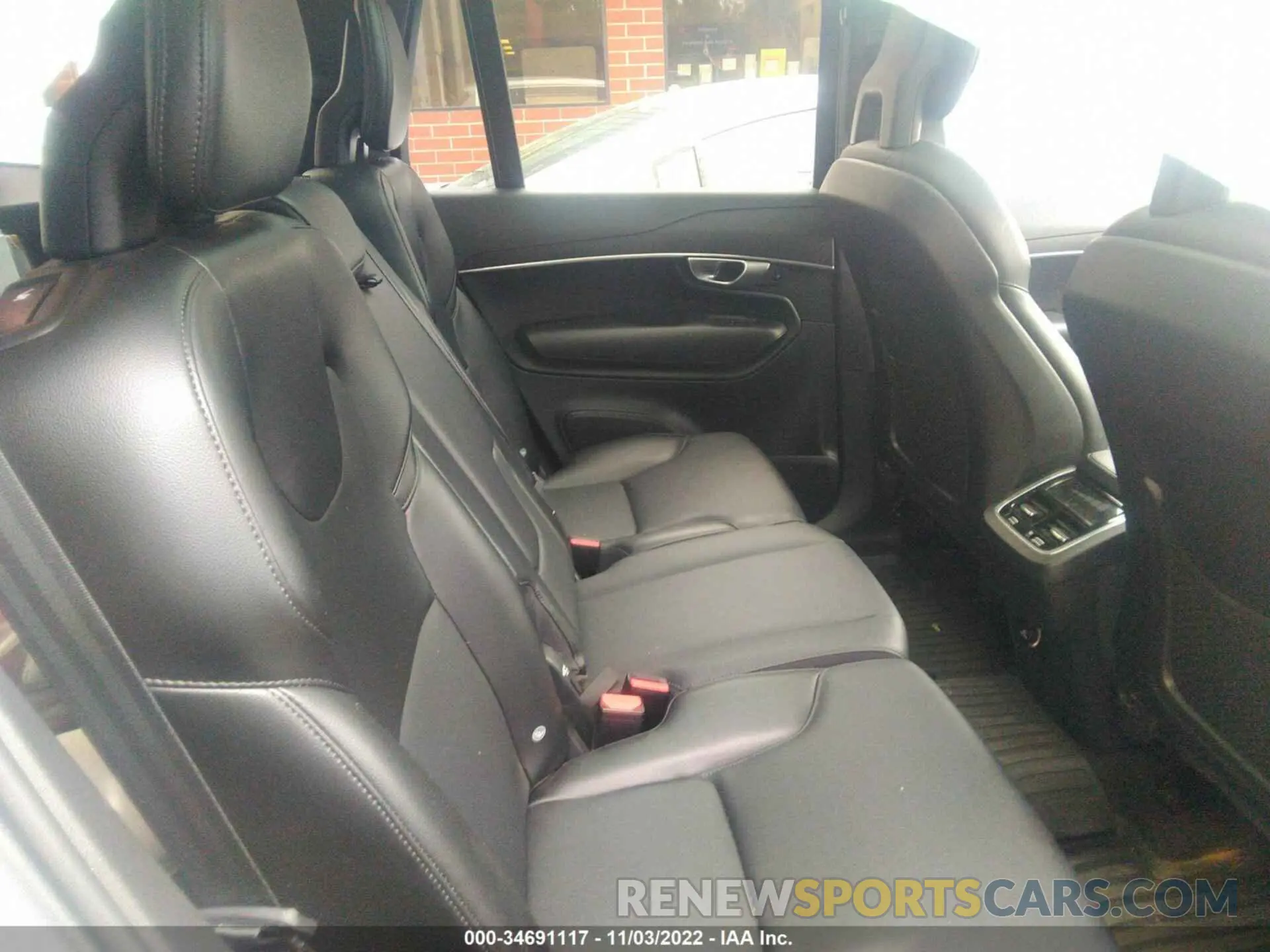 8 fotografías del automóvil dañado YV4102CK2L1544458 VOLVO XC90 2020