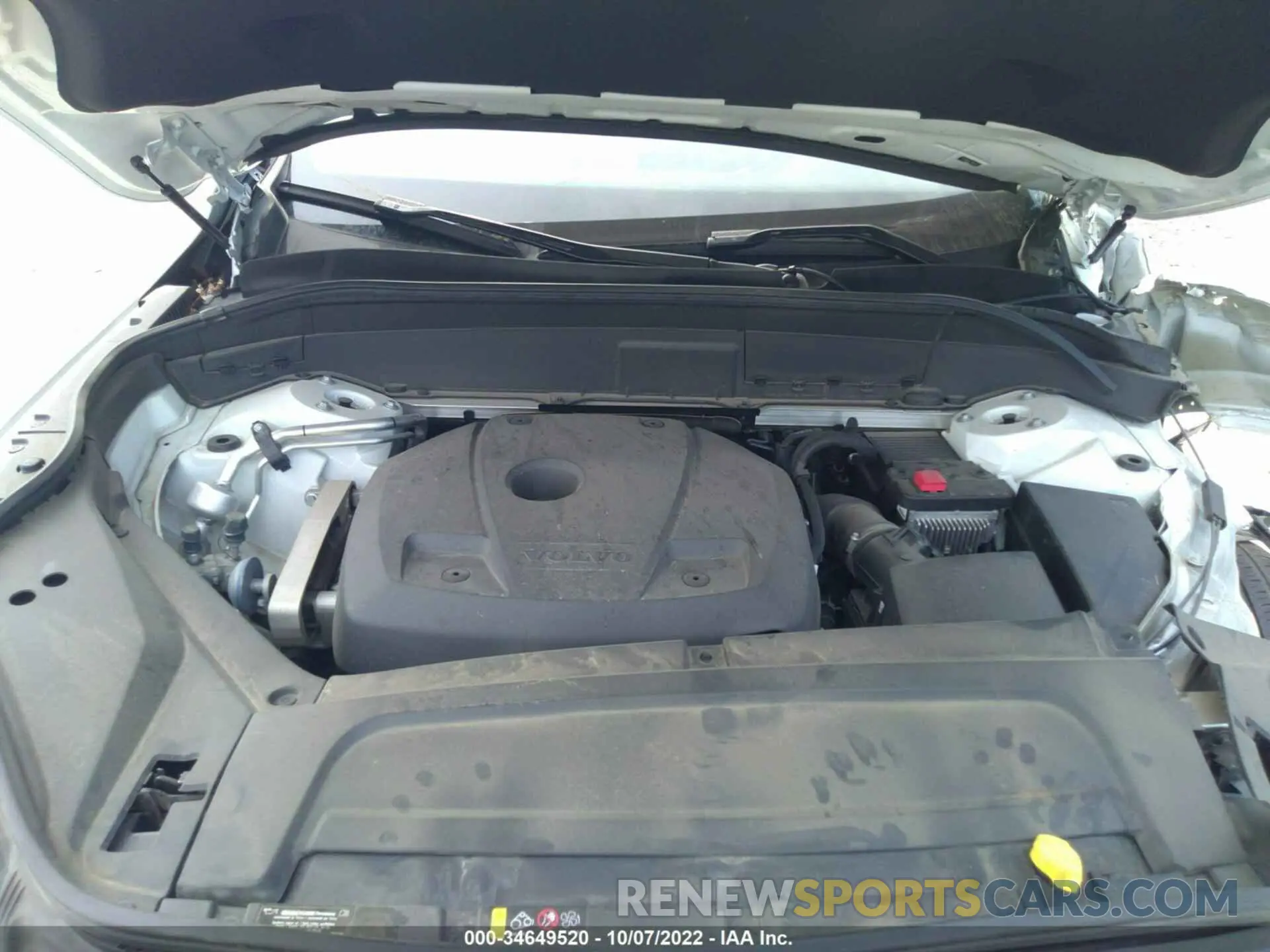 10 fotografías del automóvil dañado YV4102CK3L1562533 VOLVO XC90 2020
