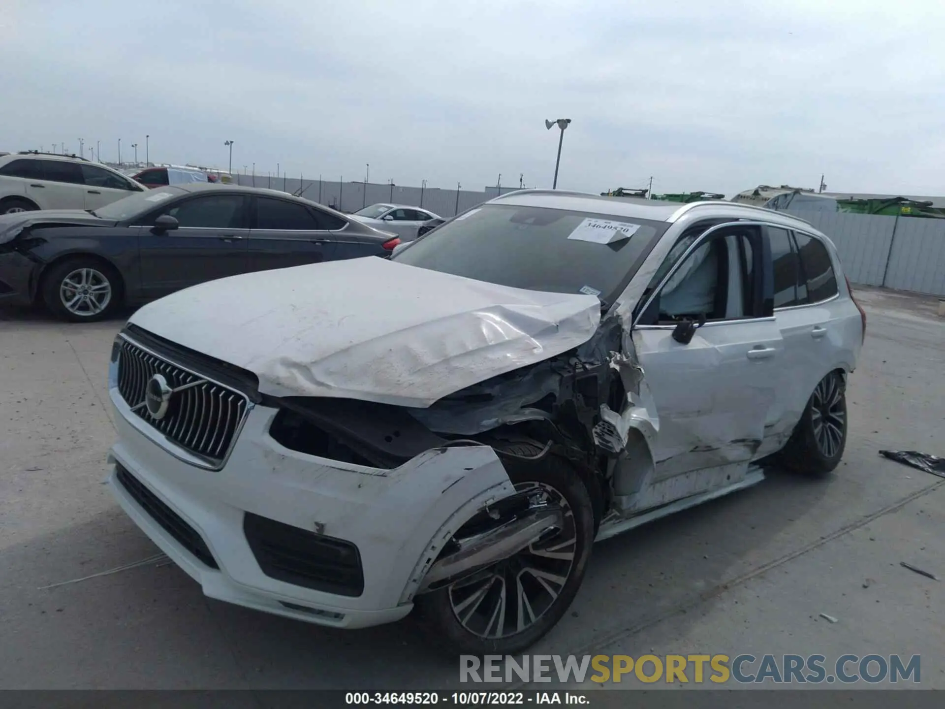 6 fotografías del automóvil dañado YV4102CK3L1562533 VOLVO XC90 2020
