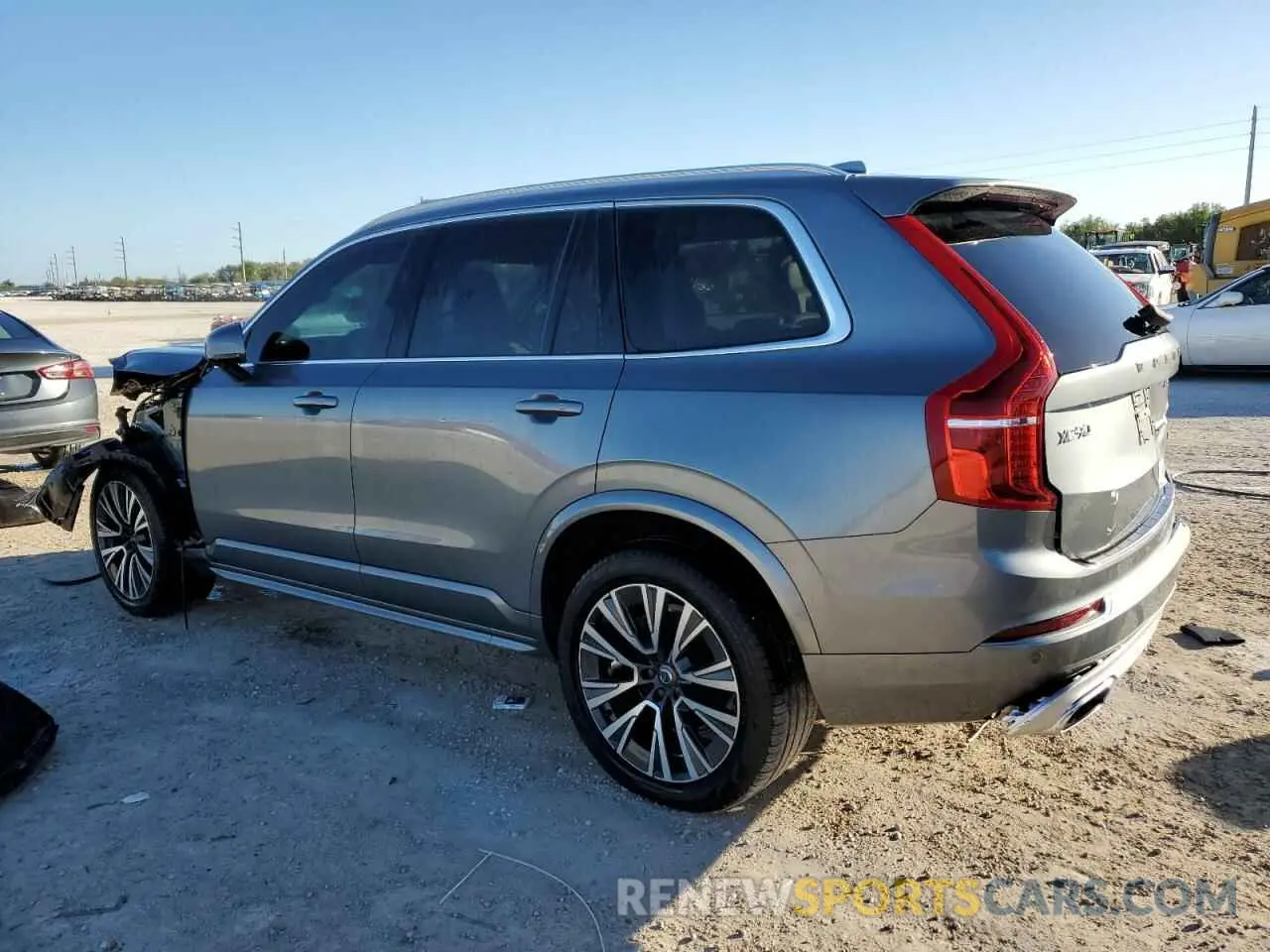 2 fotografías del automóvil dañado YV4102CK9L1586853 VOLVO XC90 2020