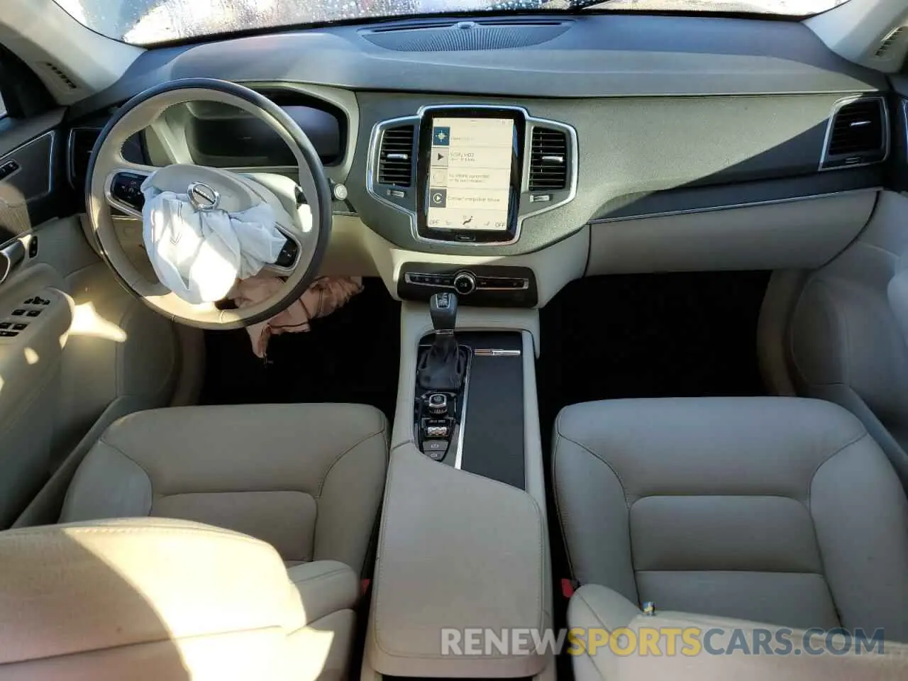 8 fotografías del automóvil dañado YV4102CK9L1586853 VOLVO XC90 2020