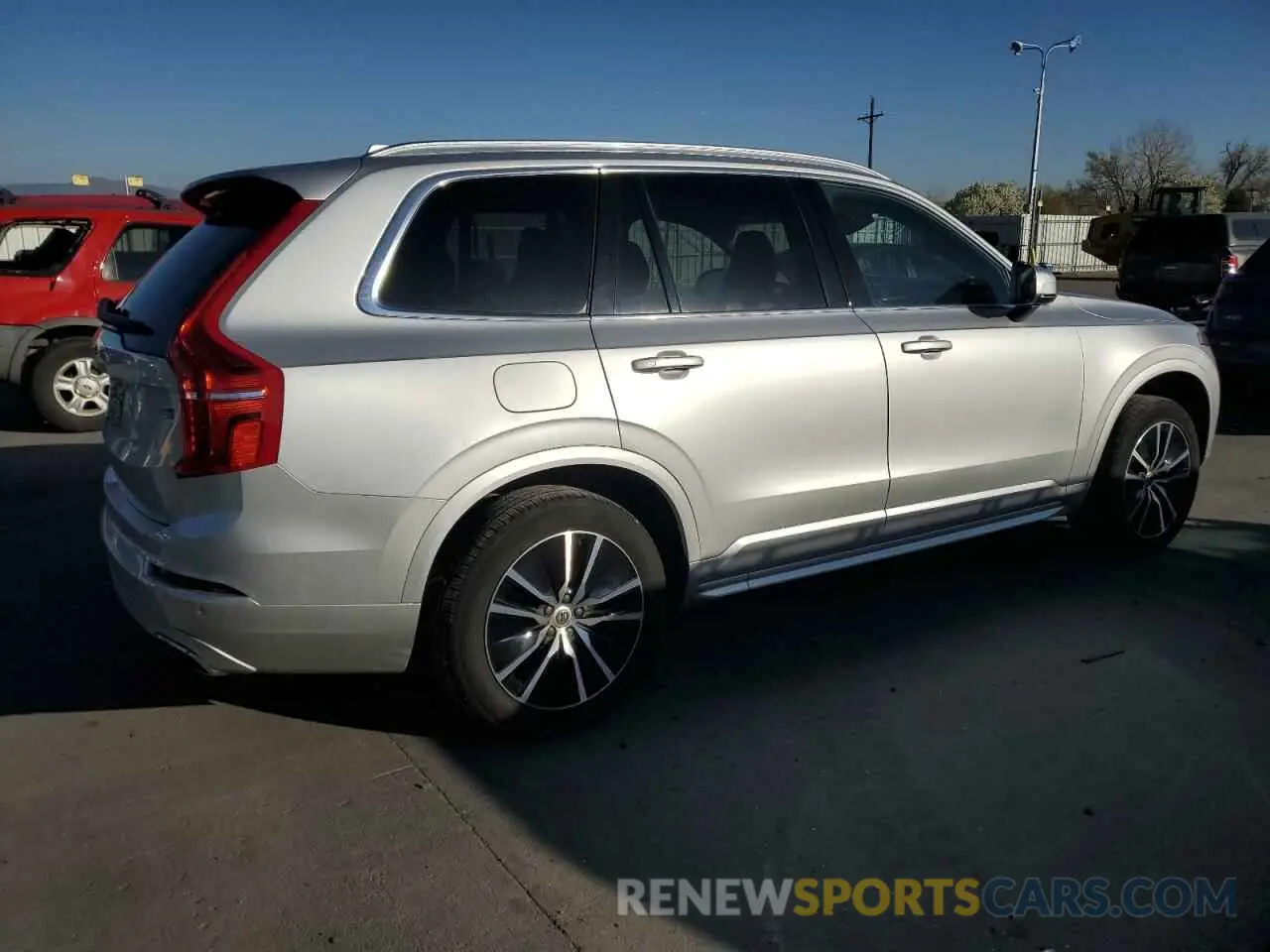 3 fotografías del automóvil dañado YV4102PK5L1563600 VOLVO XC90 2020