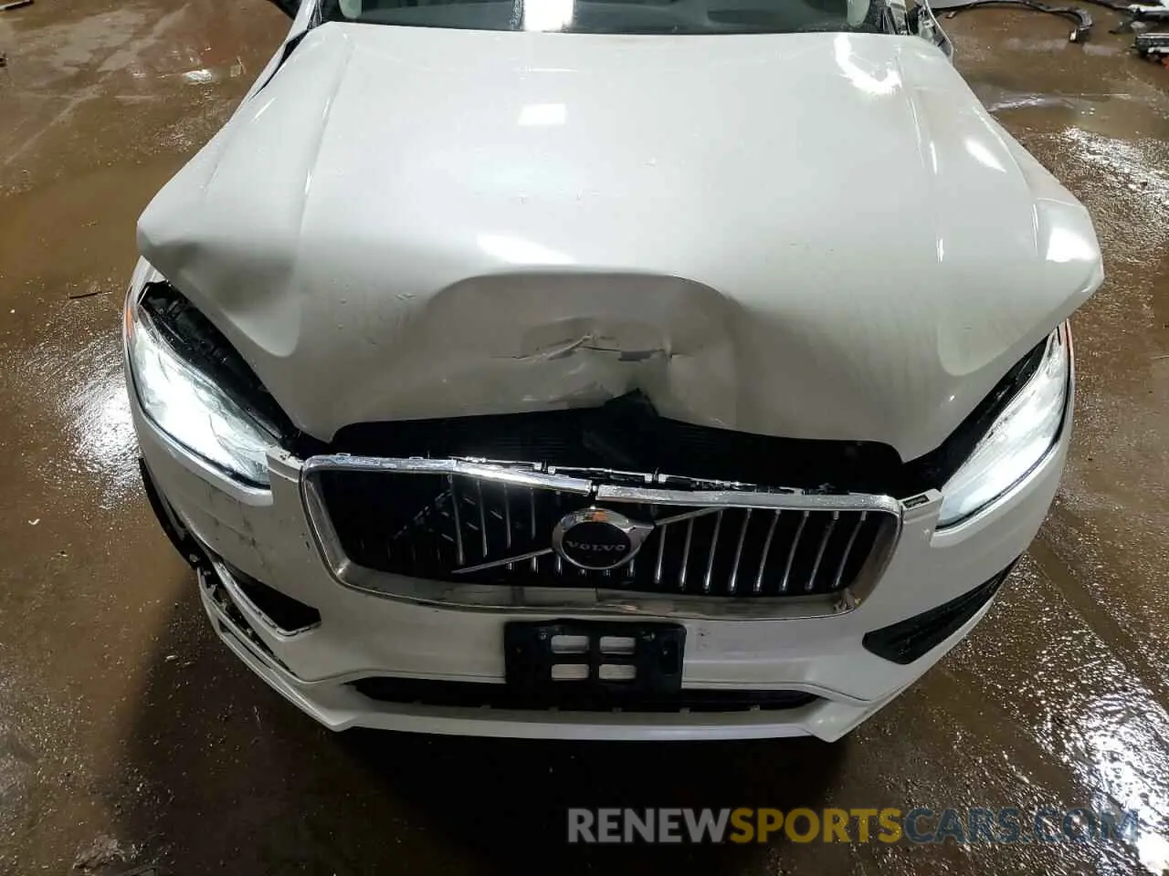 11 fotografías del automóvil dañado YV4102PK5L1588559 VOLVO XC90 2020