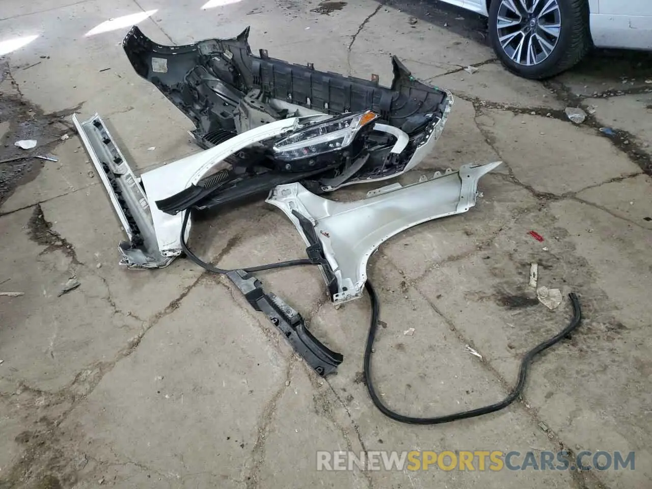 13 fotografías del automóvil dañado YV4102PK6L1533053 VOLVO XC90 2020