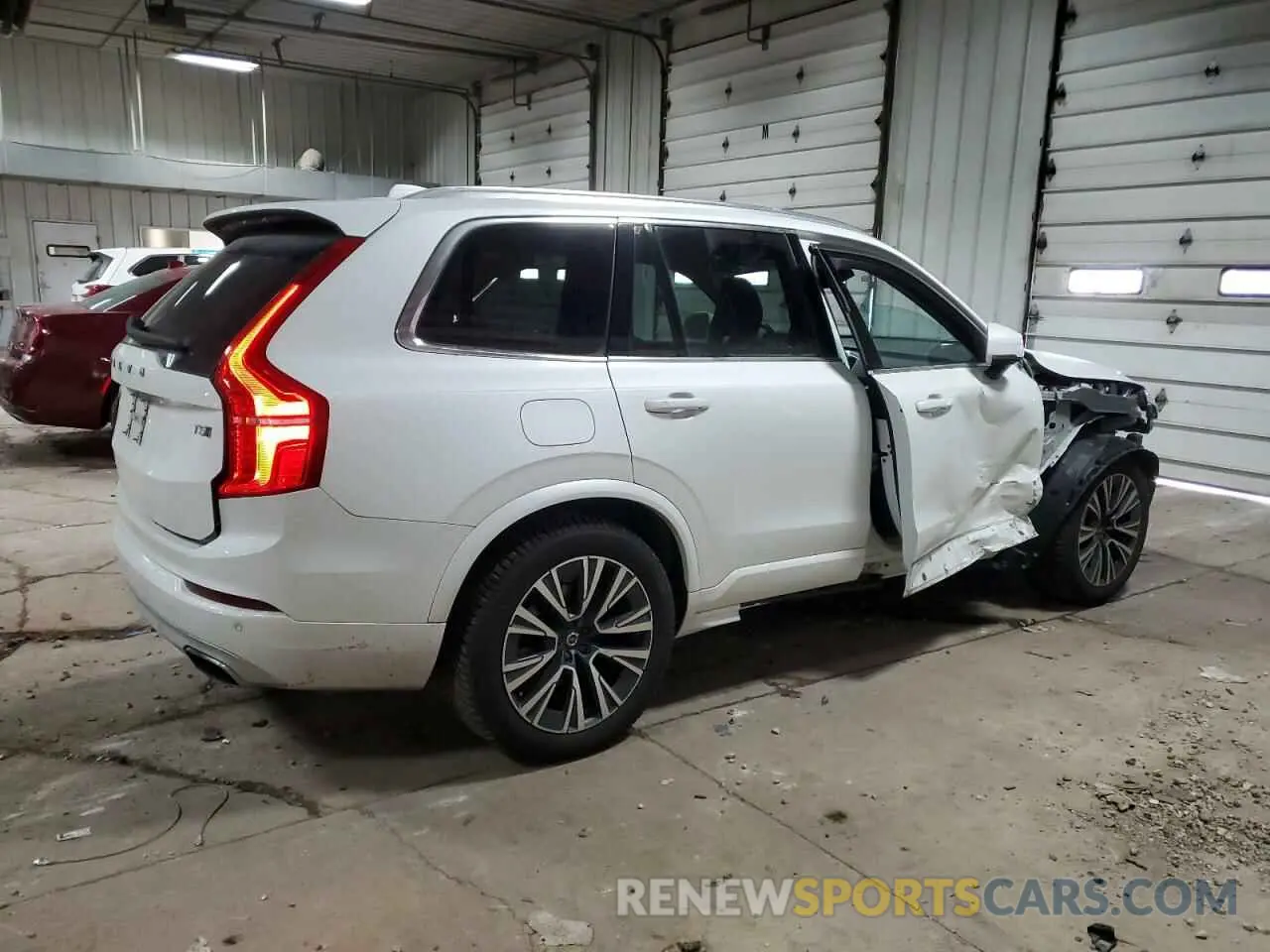 3 fotografías del automóvil dañado YV4102PK6L1533053 VOLVO XC90 2020