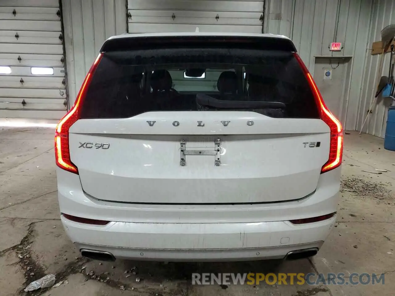 6 fotografías del automóvil dañado YV4102PK6L1533053 VOLVO XC90 2020