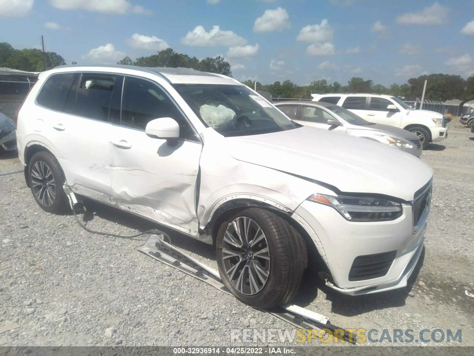 1 fotografías del automóvil dañado YV4102PK7L1622307 VOLVO XC90 2020