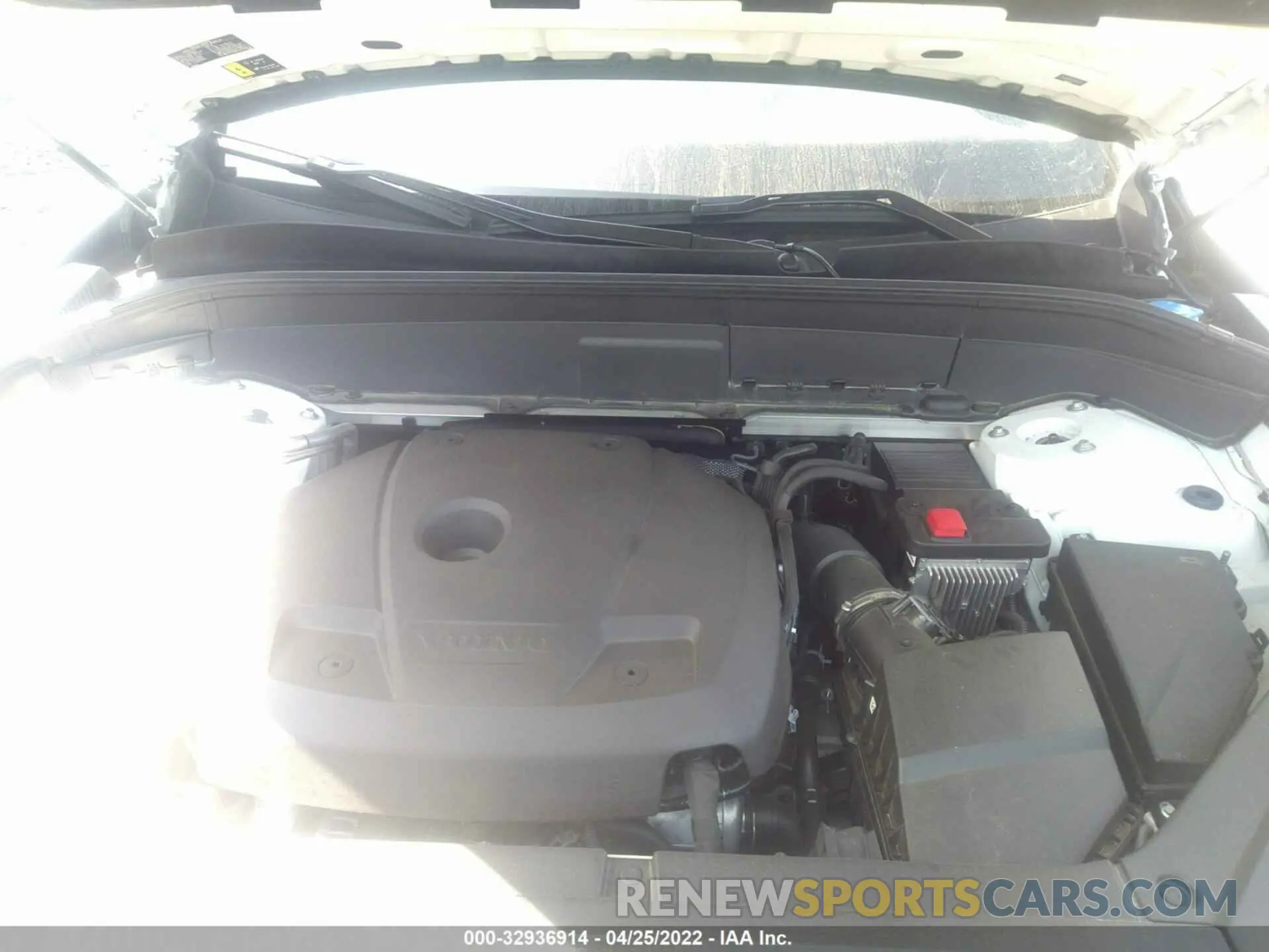 10 fotografías del automóvil dañado YV4102PK7L1622307 VOLVO XC90 2020