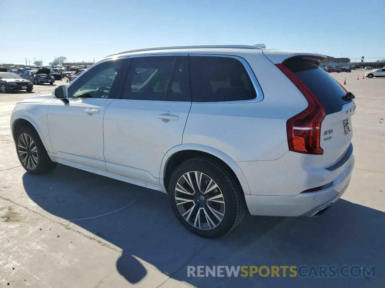 2 fotografías del automóvil dañado YV4102PK8L1564739 VOLVO XC90 2020