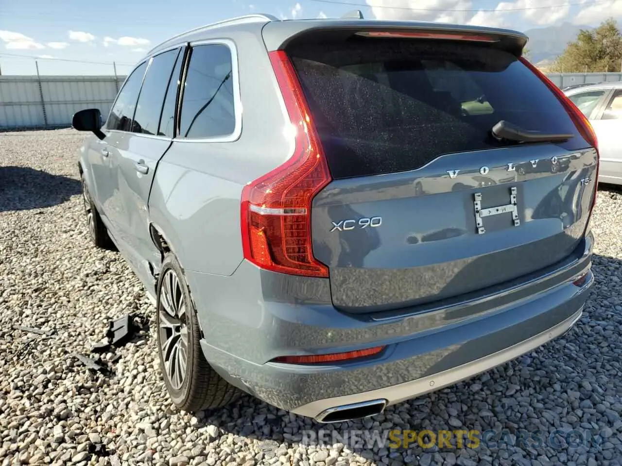 3 fotografías del automóvil dañado YV4102PK9L1564796 VOLVO XC90 2020