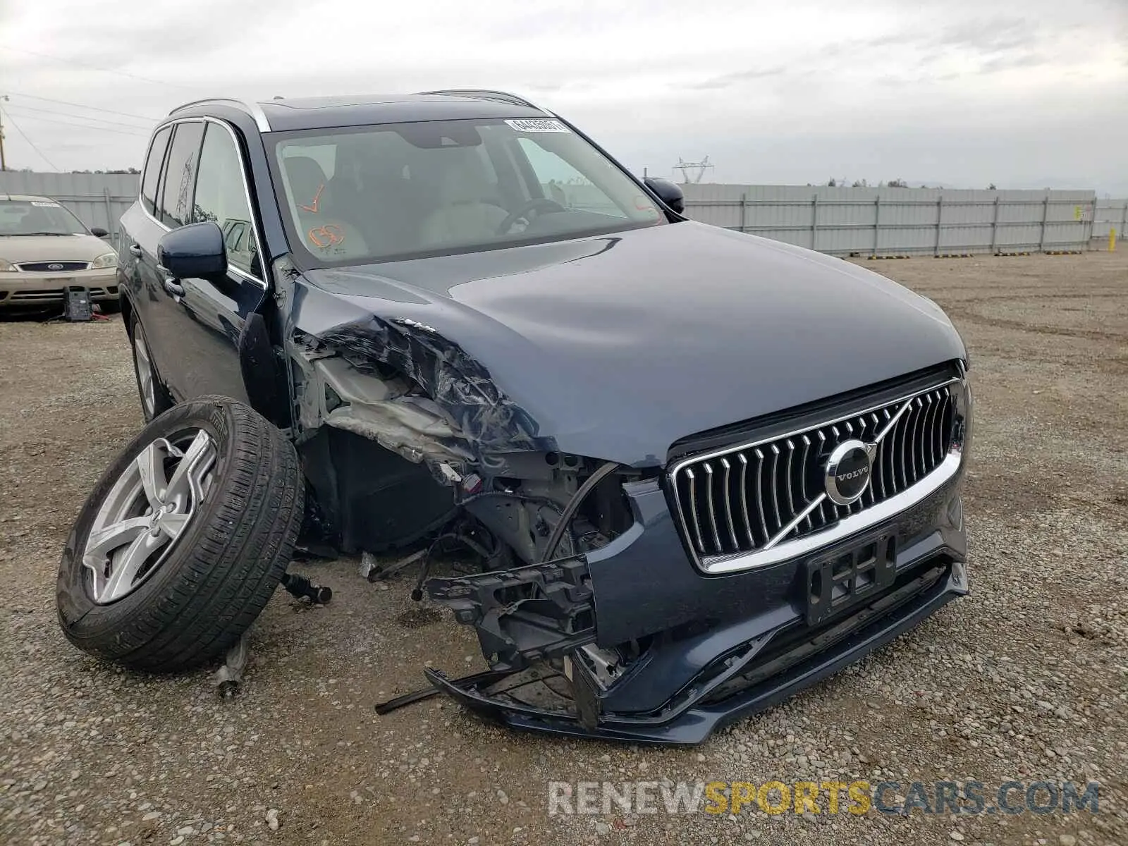 1 fotografías del automóvil dañado YV4102PKXL1540457 VOLVO XC90 2020