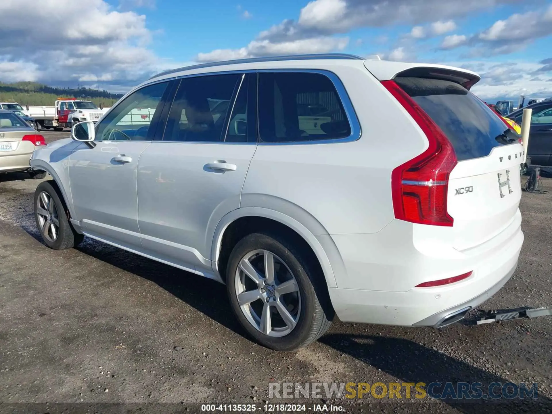 3 fotografías del automóvil dañado YV4A221K1L1613623 VOLVO XC90 2020