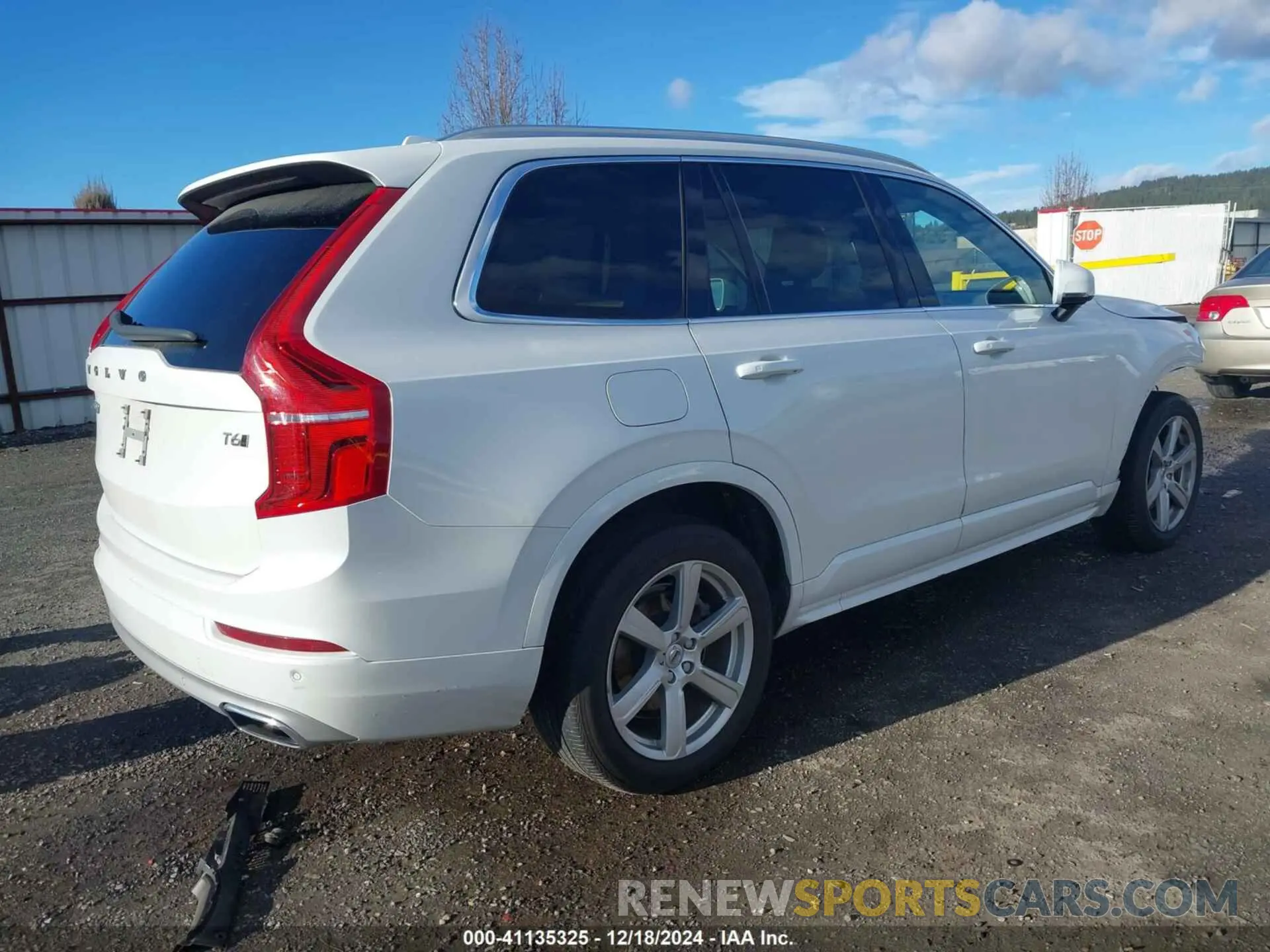 4 fotografías del automóvil dañado YV4A221K1L1613623 VOLVO XC90 2020