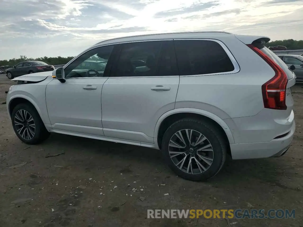 2 fotografías del automóvil dañado YV4A221K2L1552735 VOLVO XC90 2020