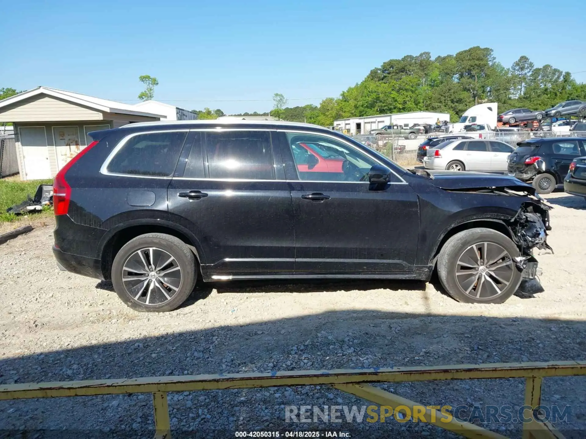 13 fotografías del automóvil dañado YV4A221K9L1552490 VOLVO XC90 2020