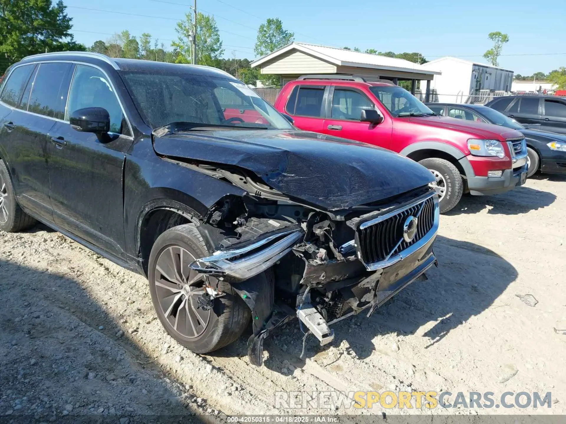 6 fotografías del automóvil dañado YV4A221K9L1552490 VOLVO XC90 2020