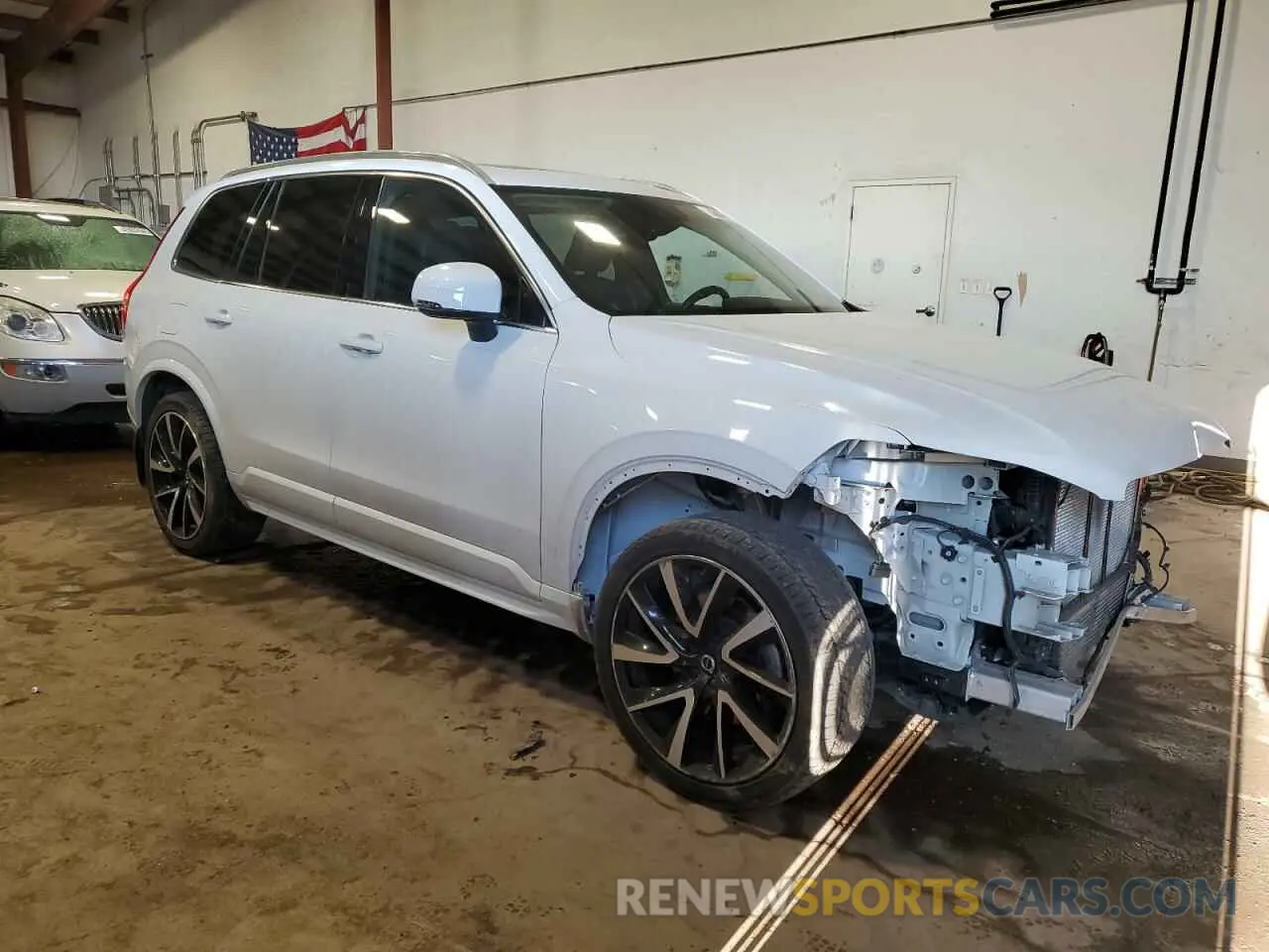 4 fotografías del automóvil dañado YV4A221K9L1567975 VOLVO XC90 2020