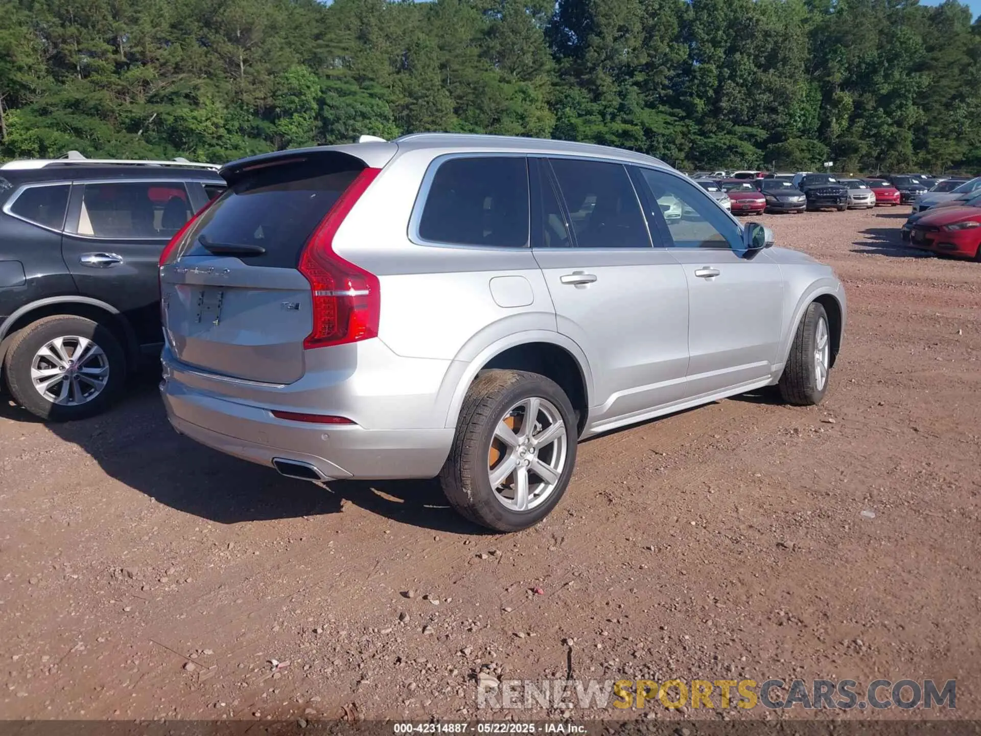 4 fotografías del automóvil dañado YV4A22PK1L1569615 VOLVO XC90 2020