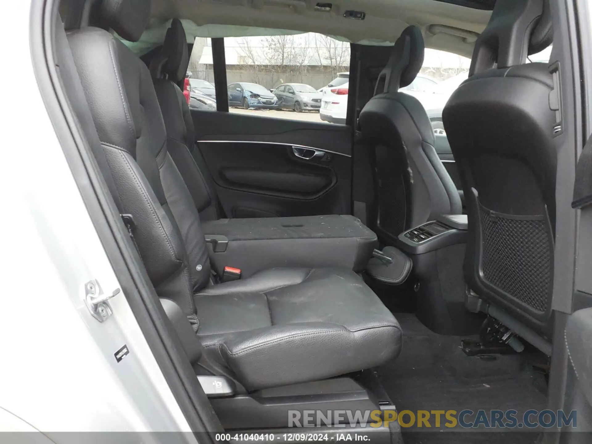 8 fotografías del automóvil dañado YV4A22PK1L1570862 VOLVO XC90 2020