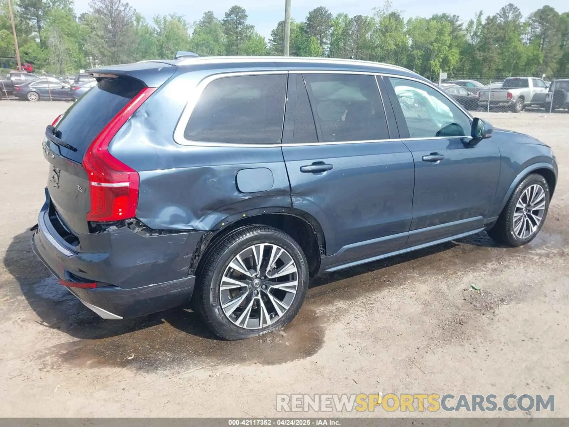 4 fotografías del automóvil dañado YV4A22PK3L1537541 VOLVO XC90 2020