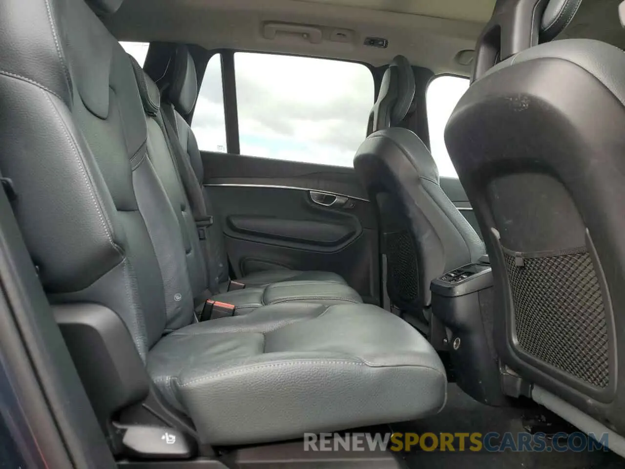 11 fotografías del automóvil dañado YV4A22PK3L1546188 VOLVO XC90 2020
