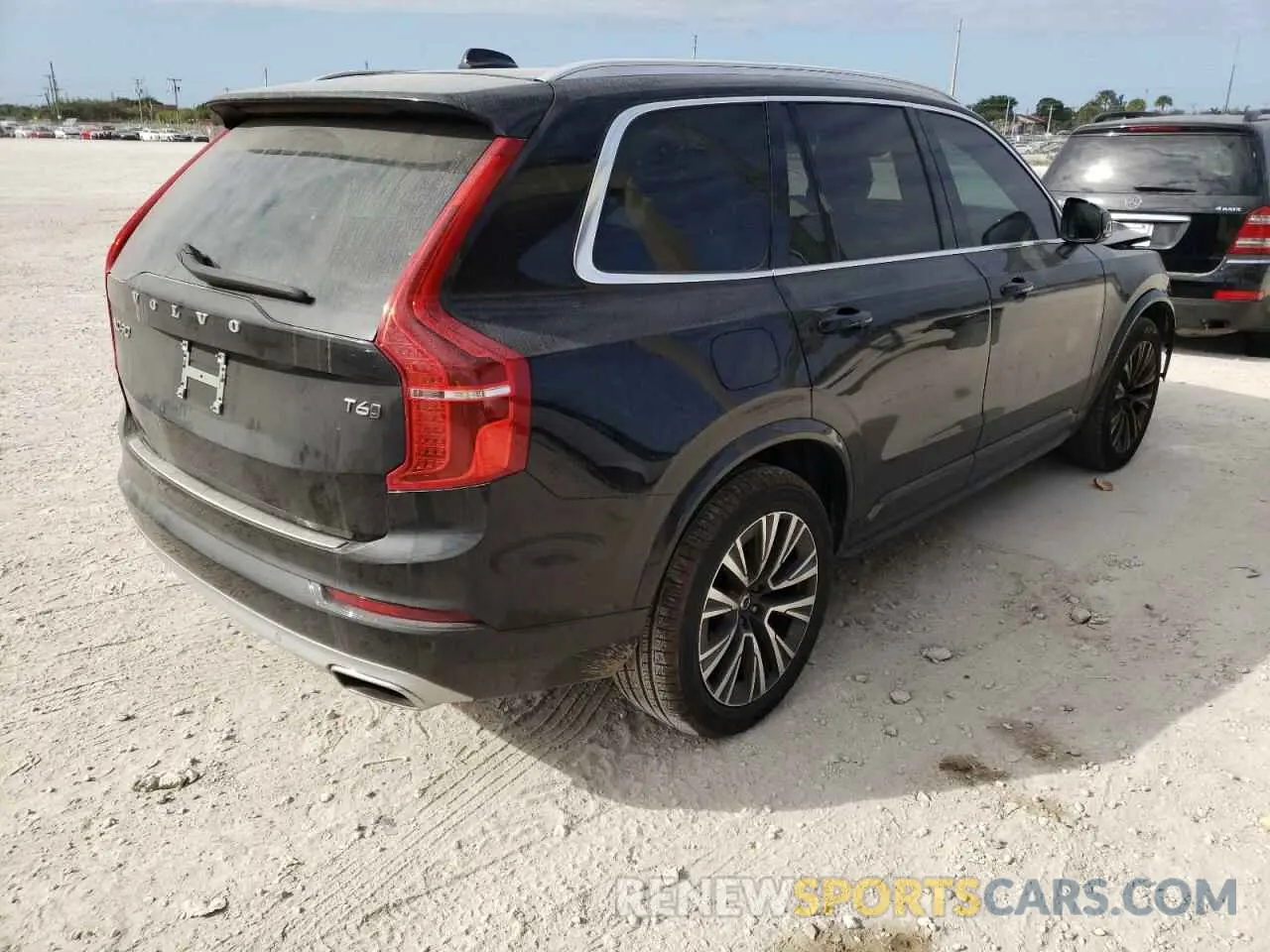 4 fotografías del automóvil dañado YV4A22PK4L1602073 VOLVO XC90 2020