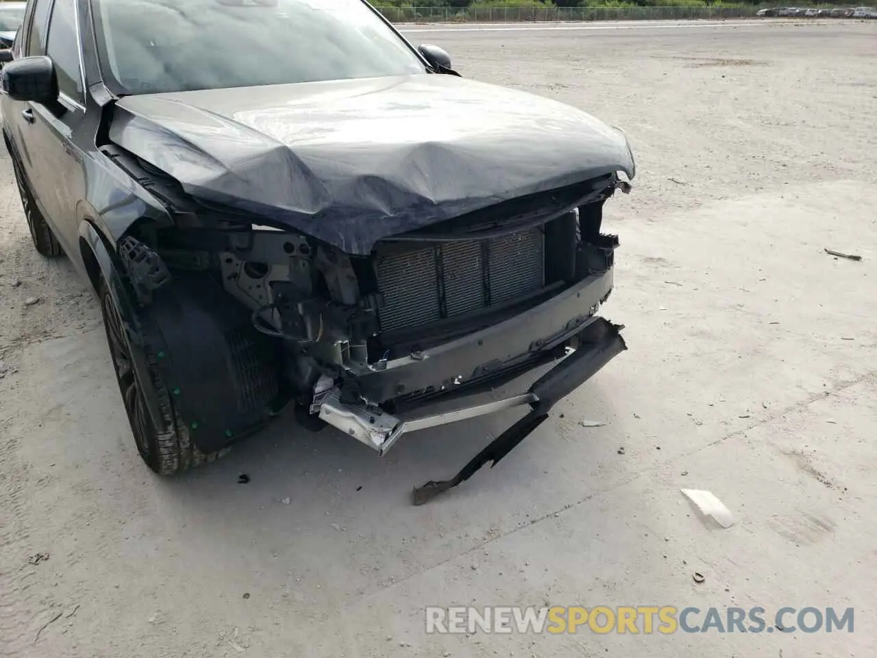 9 fotografías del automóvil dañado YV4A22PK4L1602073 VOLVO XC90 2020