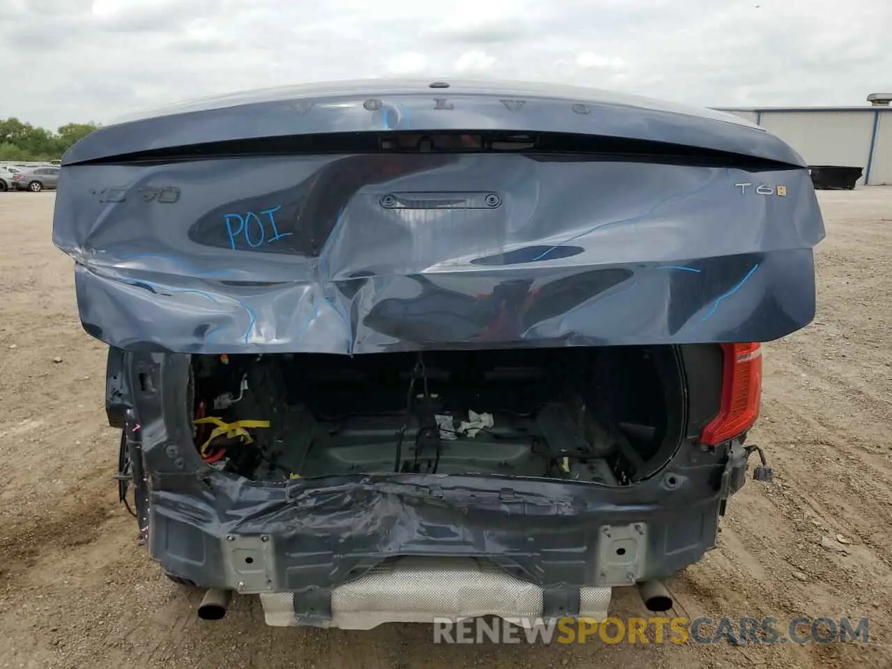 6 fotografías del automóvil dañado YV4A22PK8L1559714 VOLVO XC90 2020