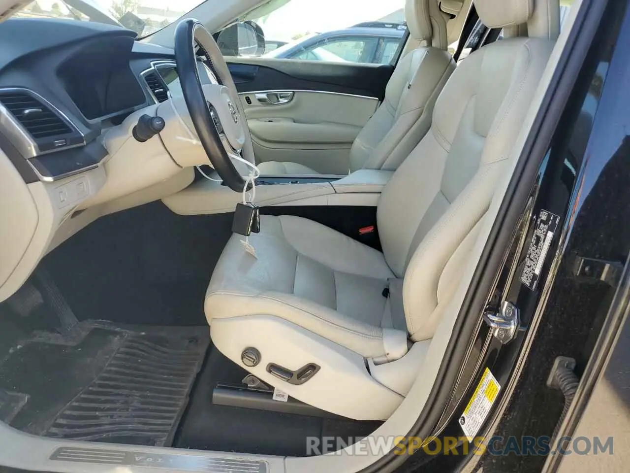 7 fotografías del automóvil dañado YV4A22PK8L1575086 VOLVO XC90 2020