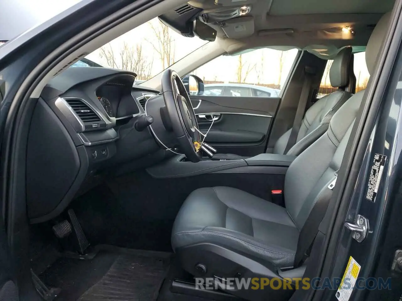 7 fotografías del automóvil dañado YV4A22PK9L1553646 VOLVO XC90 2020