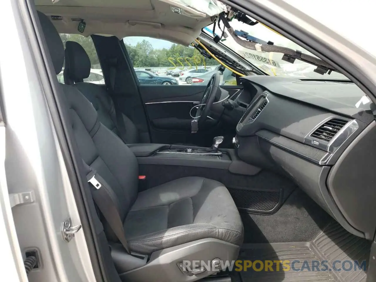 5 fotografías del automóvil dañado YV4A22PK9L1590843 VOLVO XC90 2020