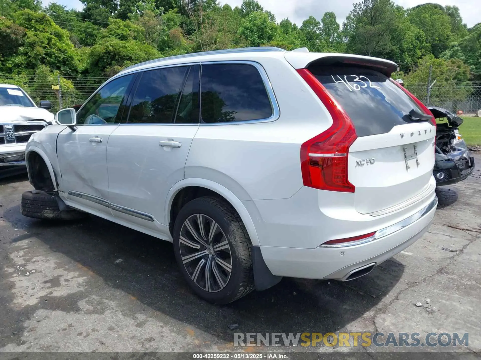 3 fotografías del automóvil dañado YV4A22PL1L1534632 VOLVO XC90 2020
