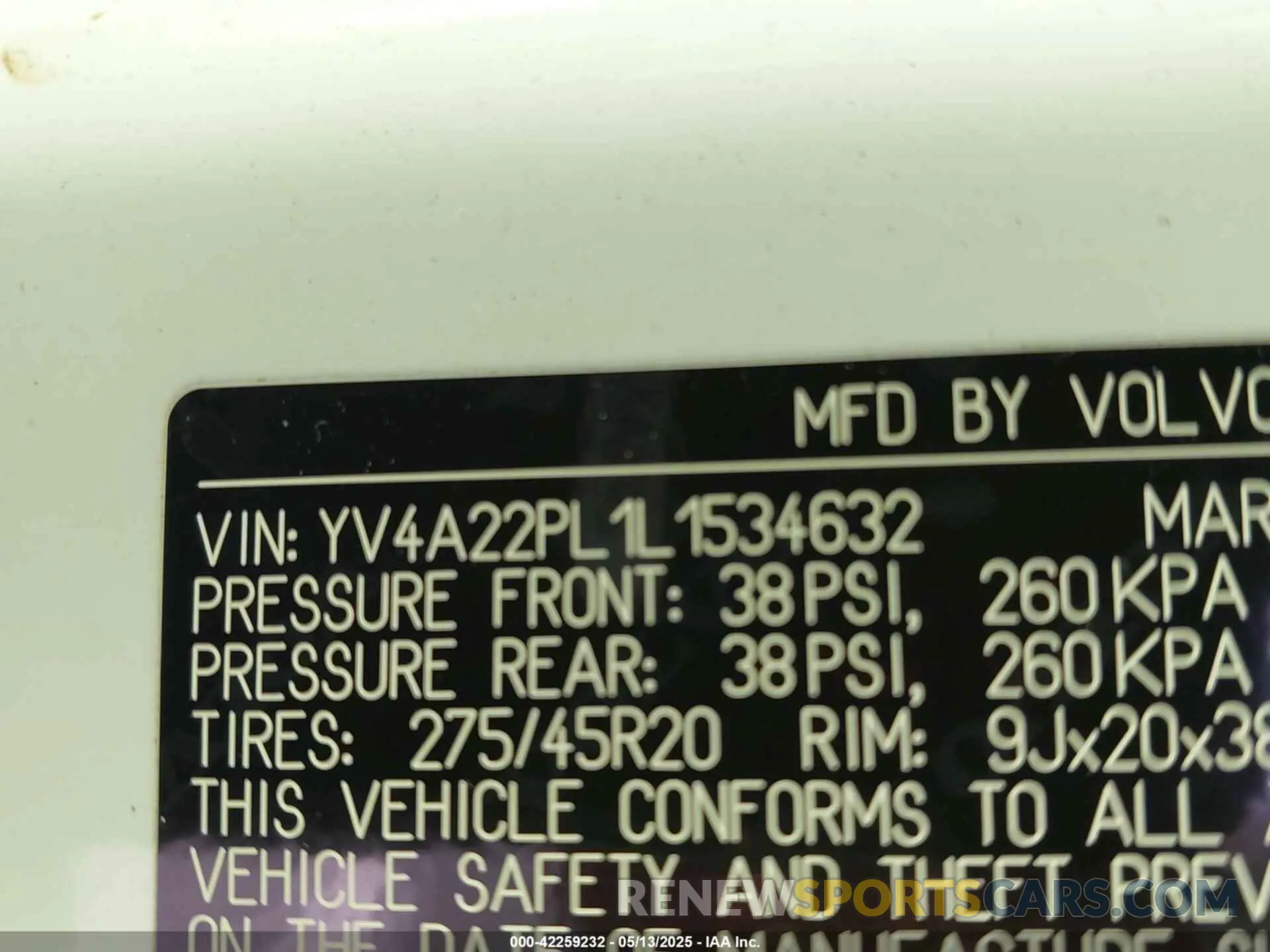 9 fotografías del automóvil dañado YV4A22PL1L1534632 VOLVO XC90 2020