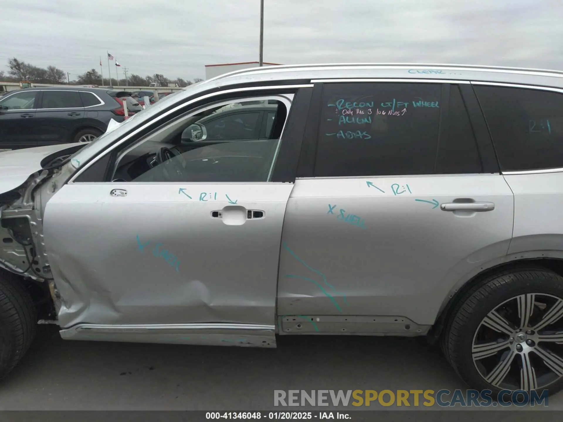 15 fotografías del automóvil dañado YV4A22PL2L1613243 VOLVO XC90 2020