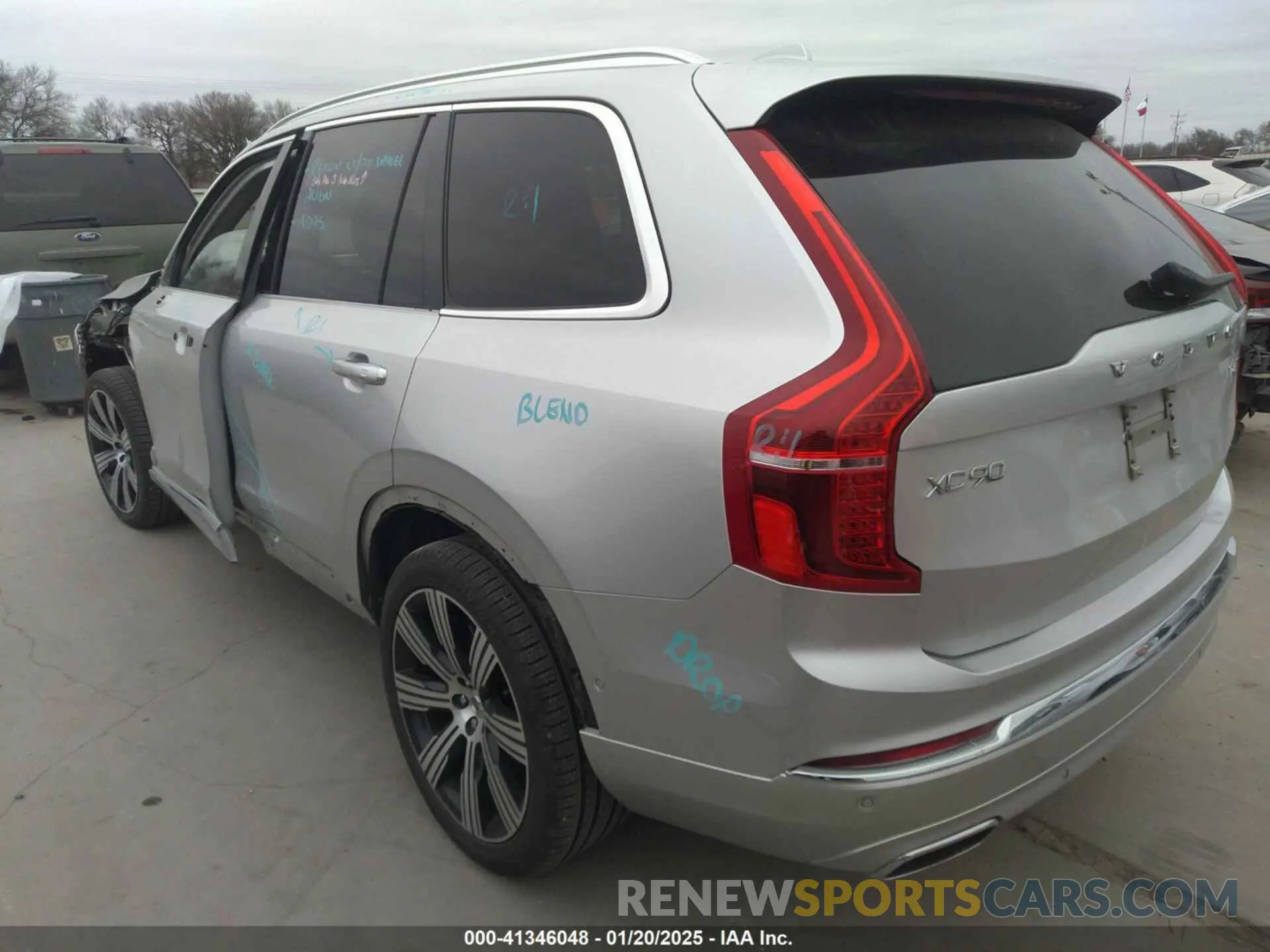 3 fotografías del automóvil dañado YV4A22PL2L1613243 VOLVO XC90 2020