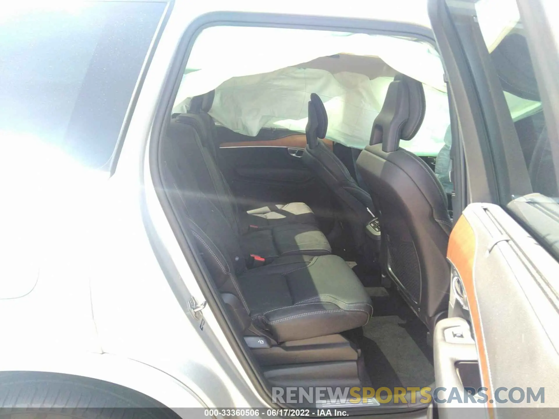 8 fotografías del automóvil dañado YV4A22PL4L1553028 VOLVO XC90 2020